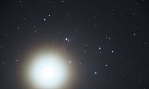 金星犯昴