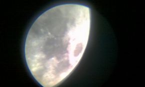 昨晚拍的月亮和金星.