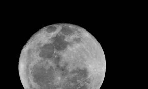 壬辰之春，正月既望，辉漫夜空，飞镜又重磨。。。