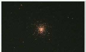 月光下的深空照：M13