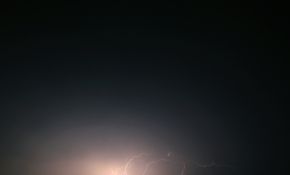 ★昨晚月食夜拍到的作品/虽然很清晰蛋为什么还是杯具了