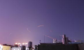 窗外Ⅷ—月圆之夜，天灯飞舞（延时）