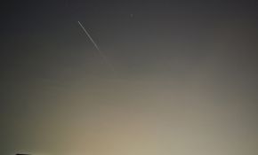首次抓拍国际空间站过境