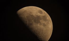 07年6月23日,棕黄色的月亮
