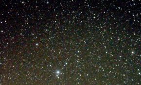 103P经过NGC869与NGC884。