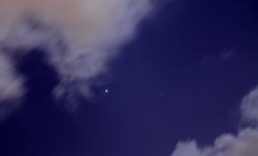 木星漫步在云端